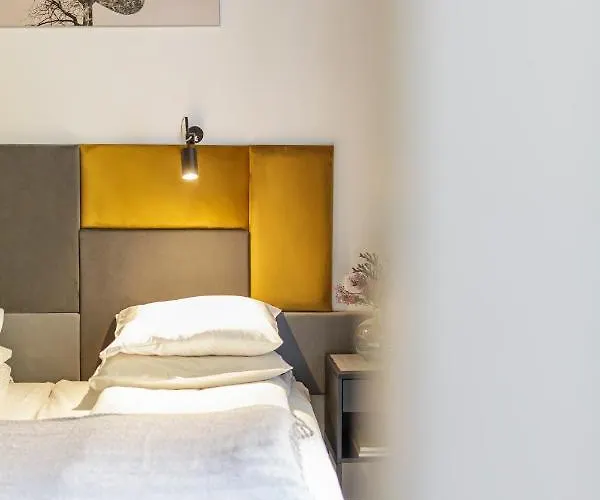 Homewell Zelazko Lägenhet